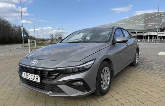 Hyundai Elantra 2025