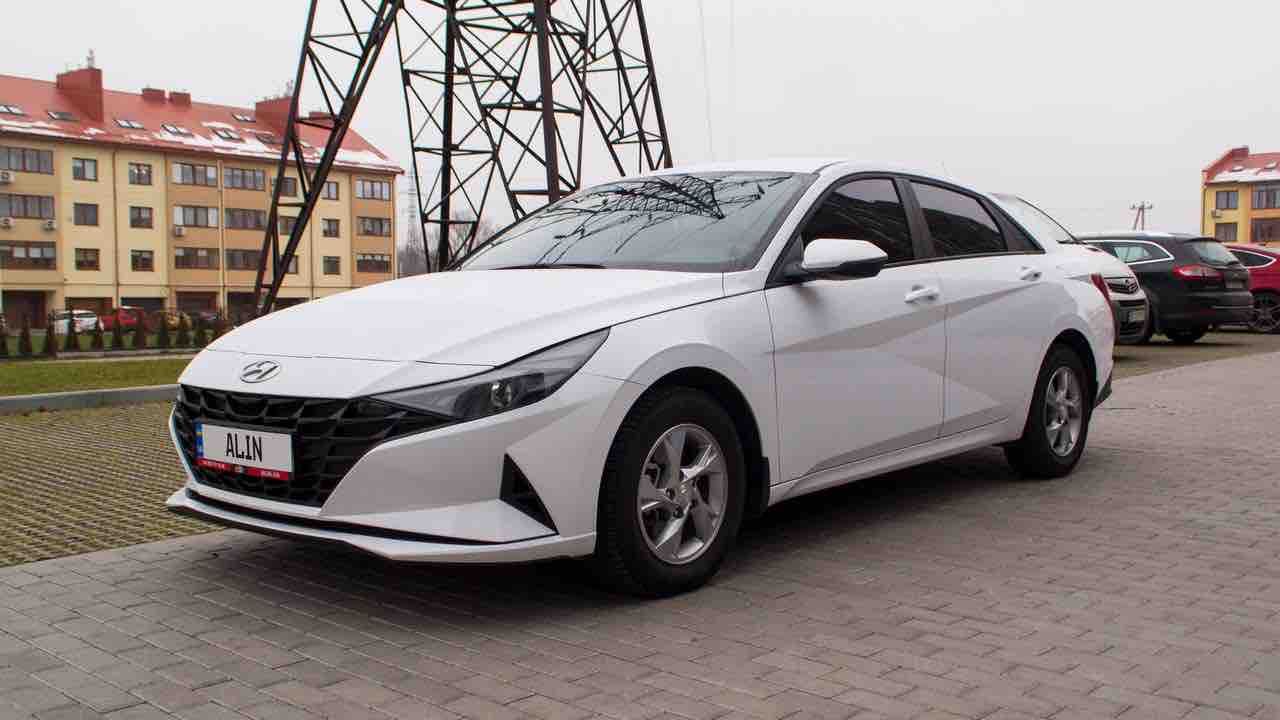 Hyundai Elantra 2021