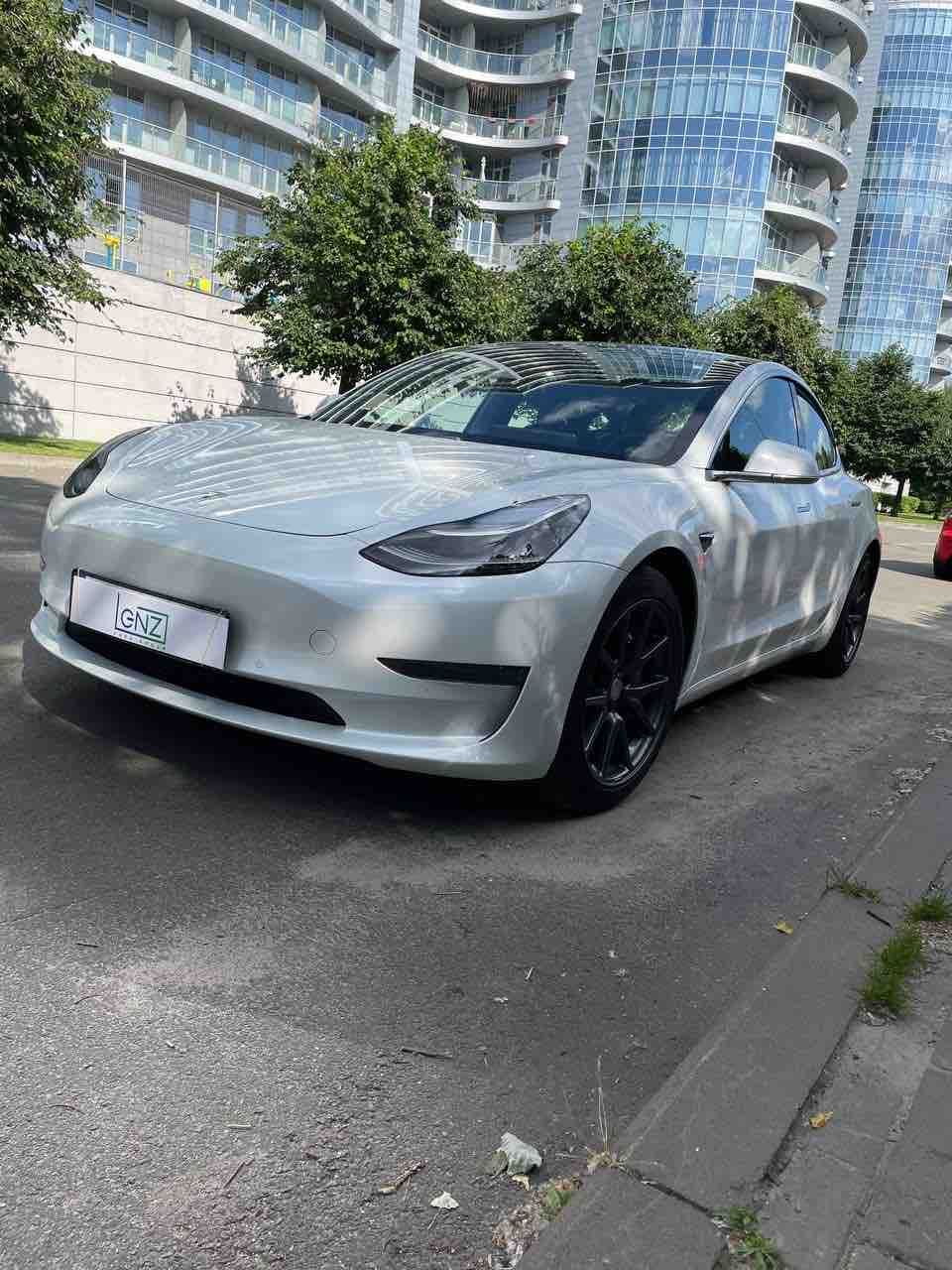 Tesla Model 3 2020