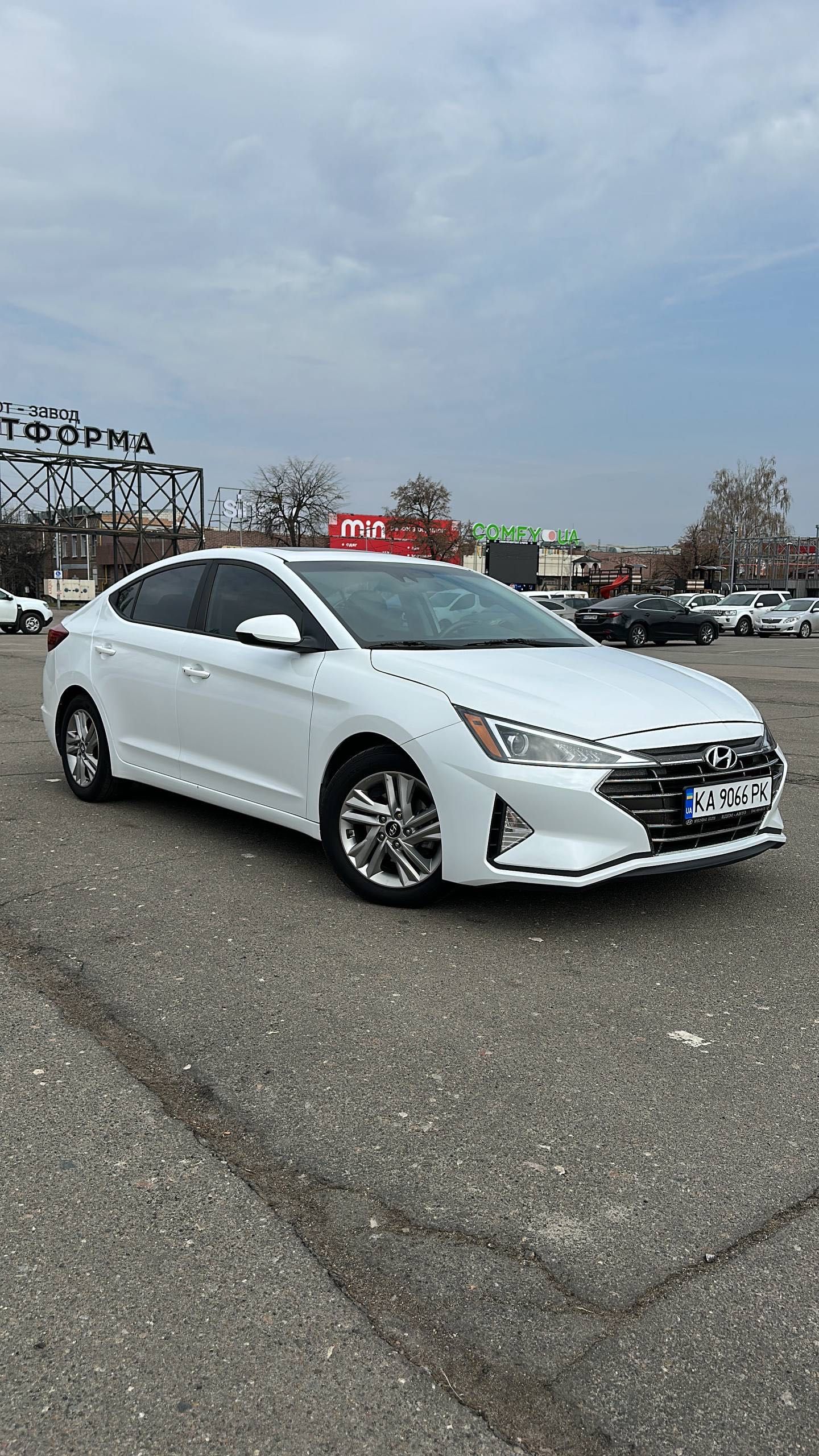 Hyundai Elantra 2019